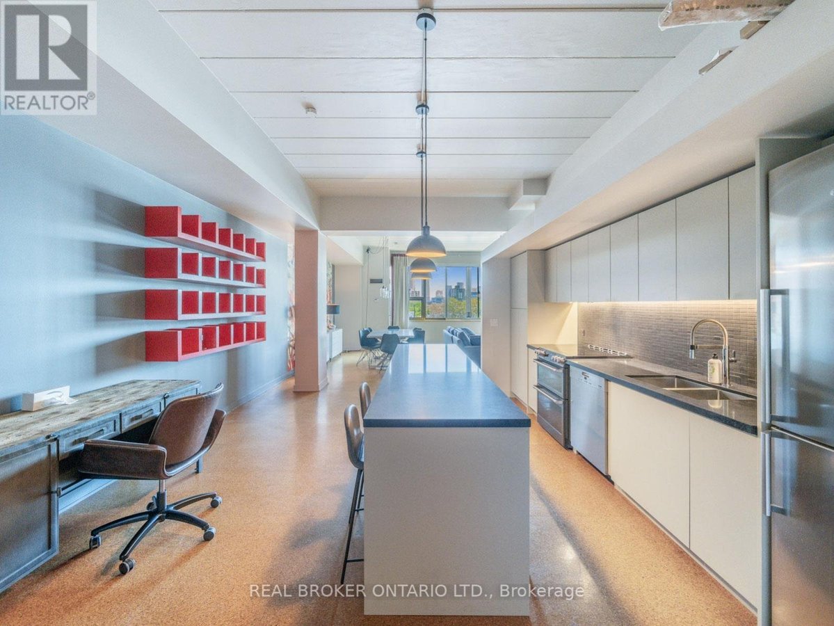 405 - 160 BALDWIN STREET - Photo 16