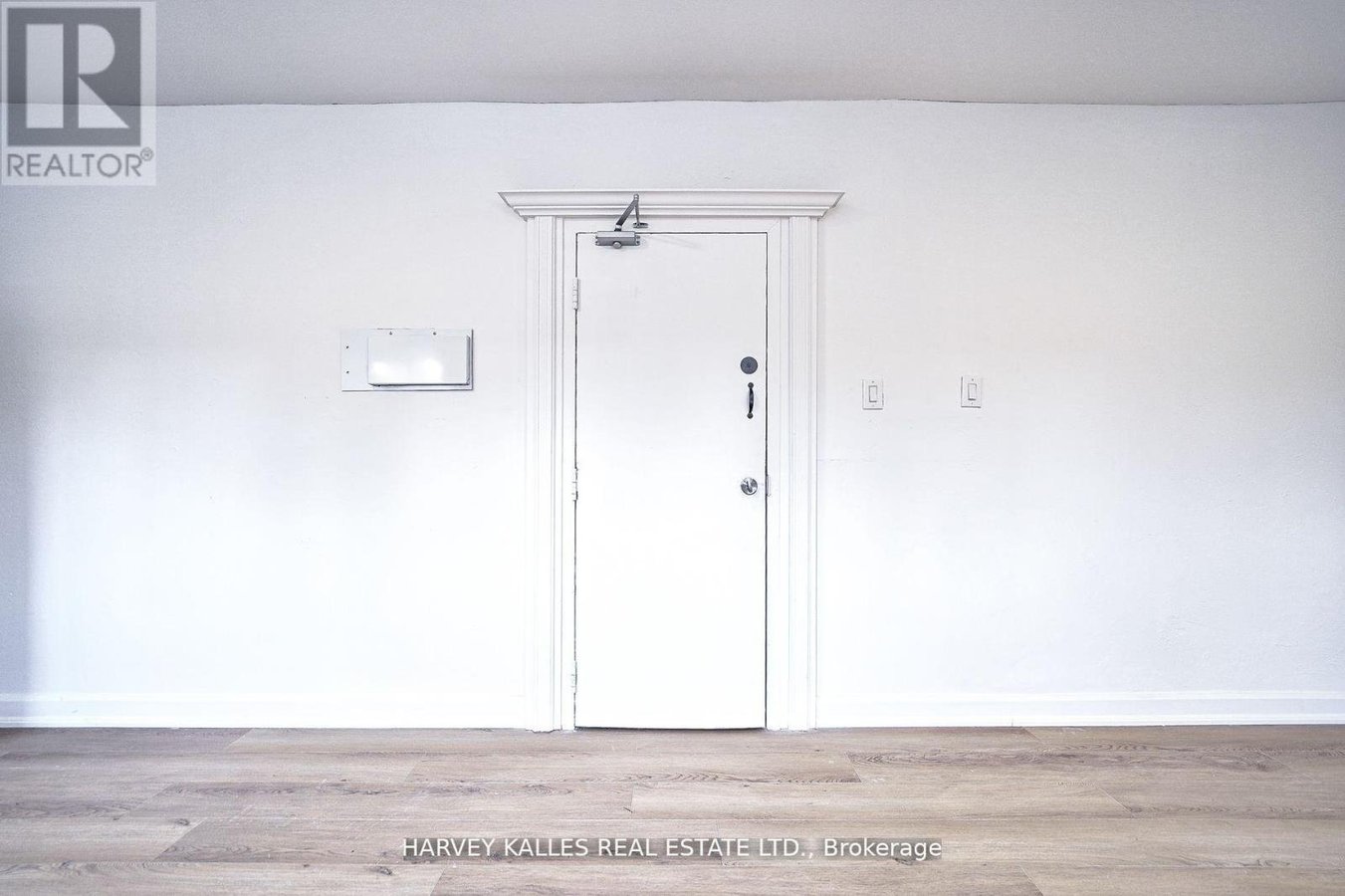 UNIT 2 - 1046 BATHURST STREET - Photo 8