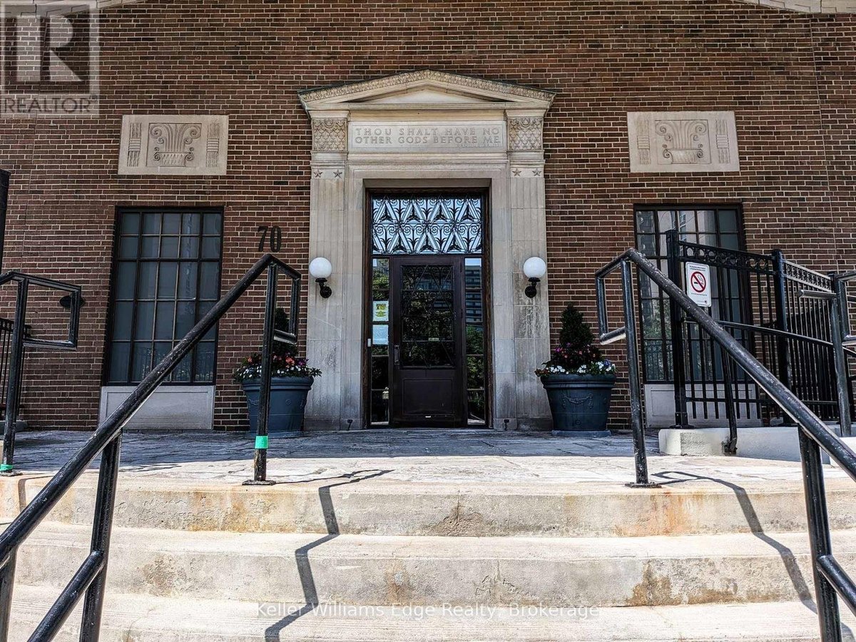 1007 - 70 HIGH PARK AVENUE - Photo 1