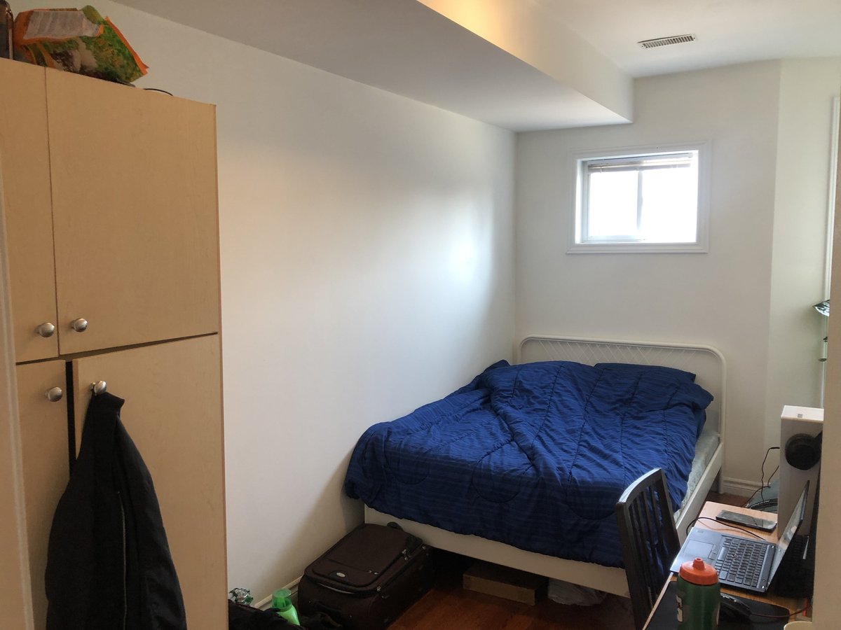 562 Bathurst Street - Photo 2