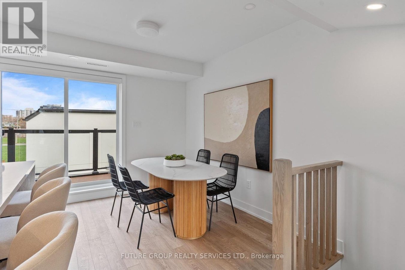 UNIT 3 - 15 ACORN AVENUE - Photo 8