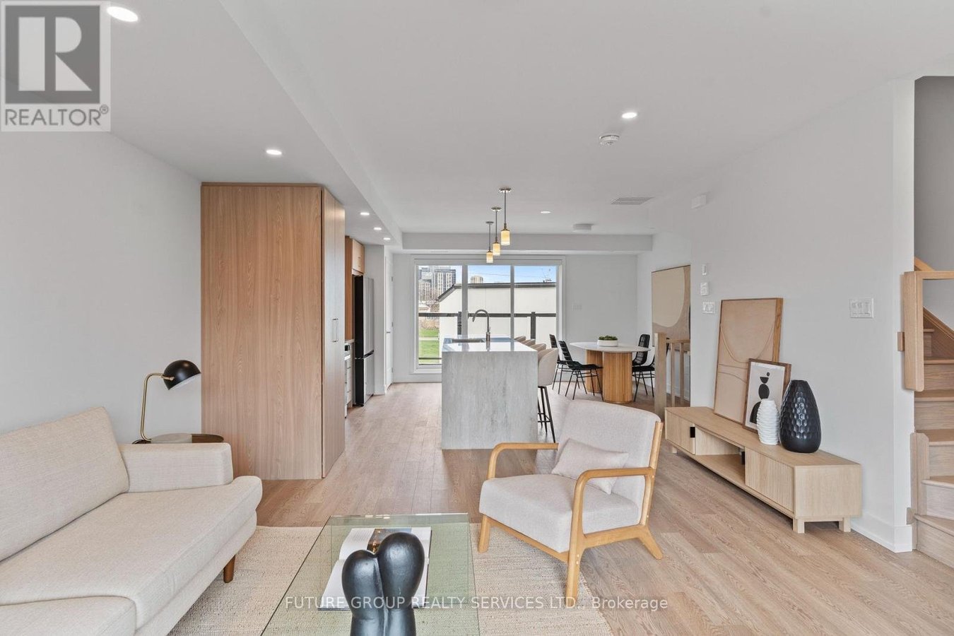UNIT 3 - 15 ACORN AVENUE - Photo 16