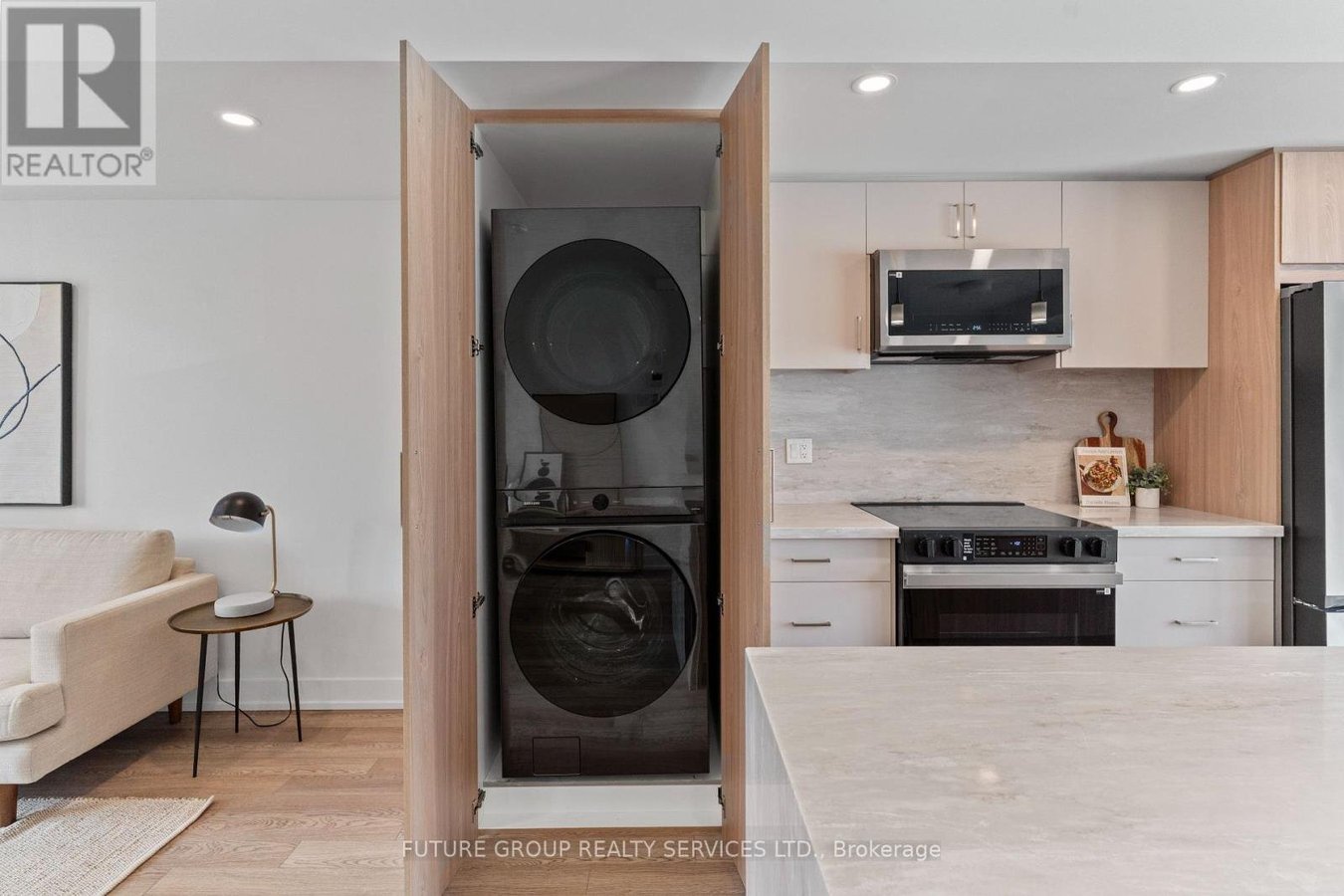 UNIT 3 - 15 ACORN AVENUE - Photo 19
