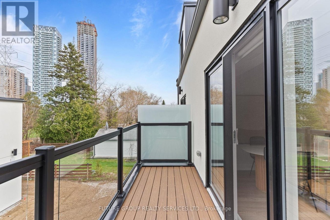 UNIT 3 - 15 ACORN AVENUE - Photo 20