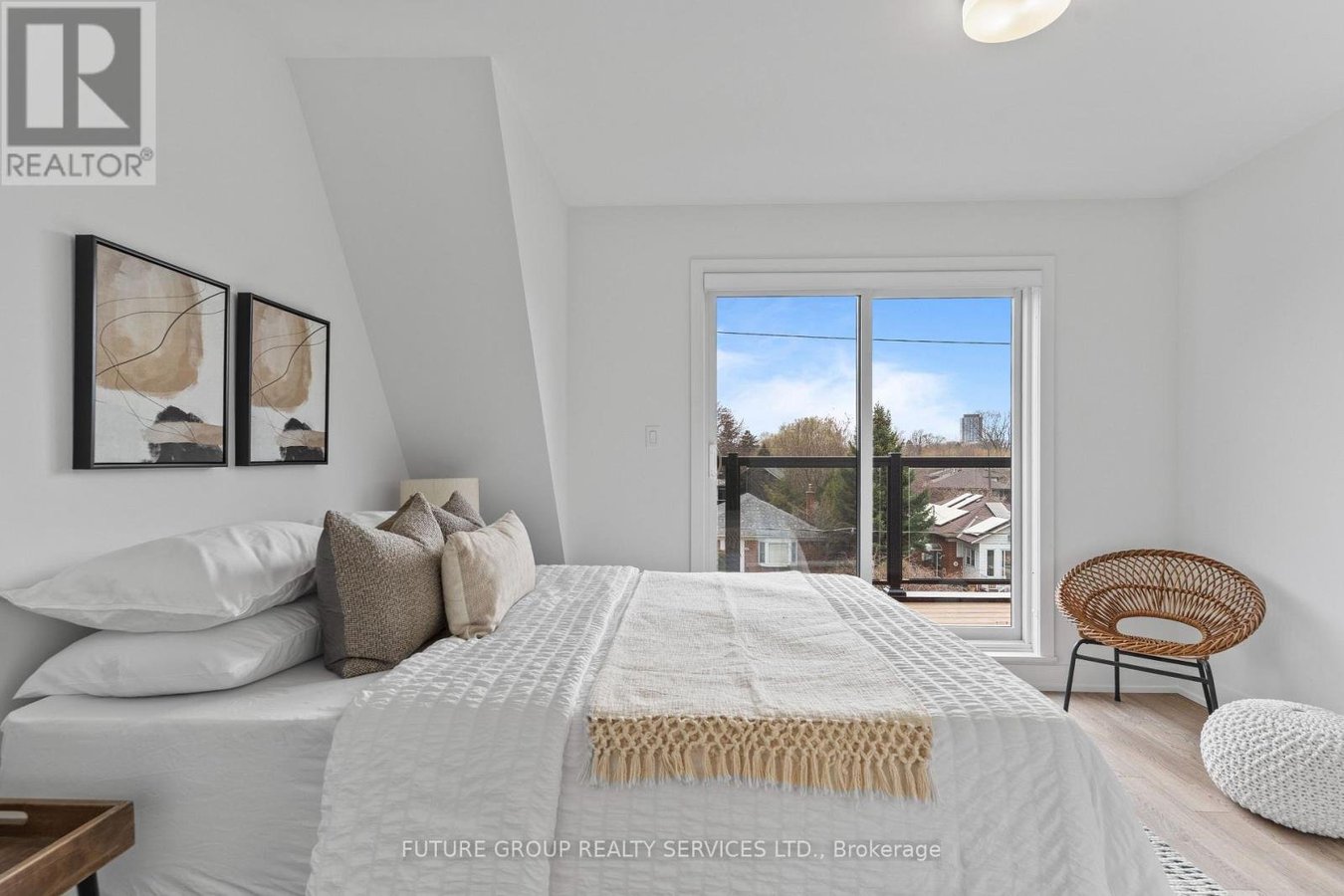UNIT 3 - 15 ACORN AVENUE - Photo 22