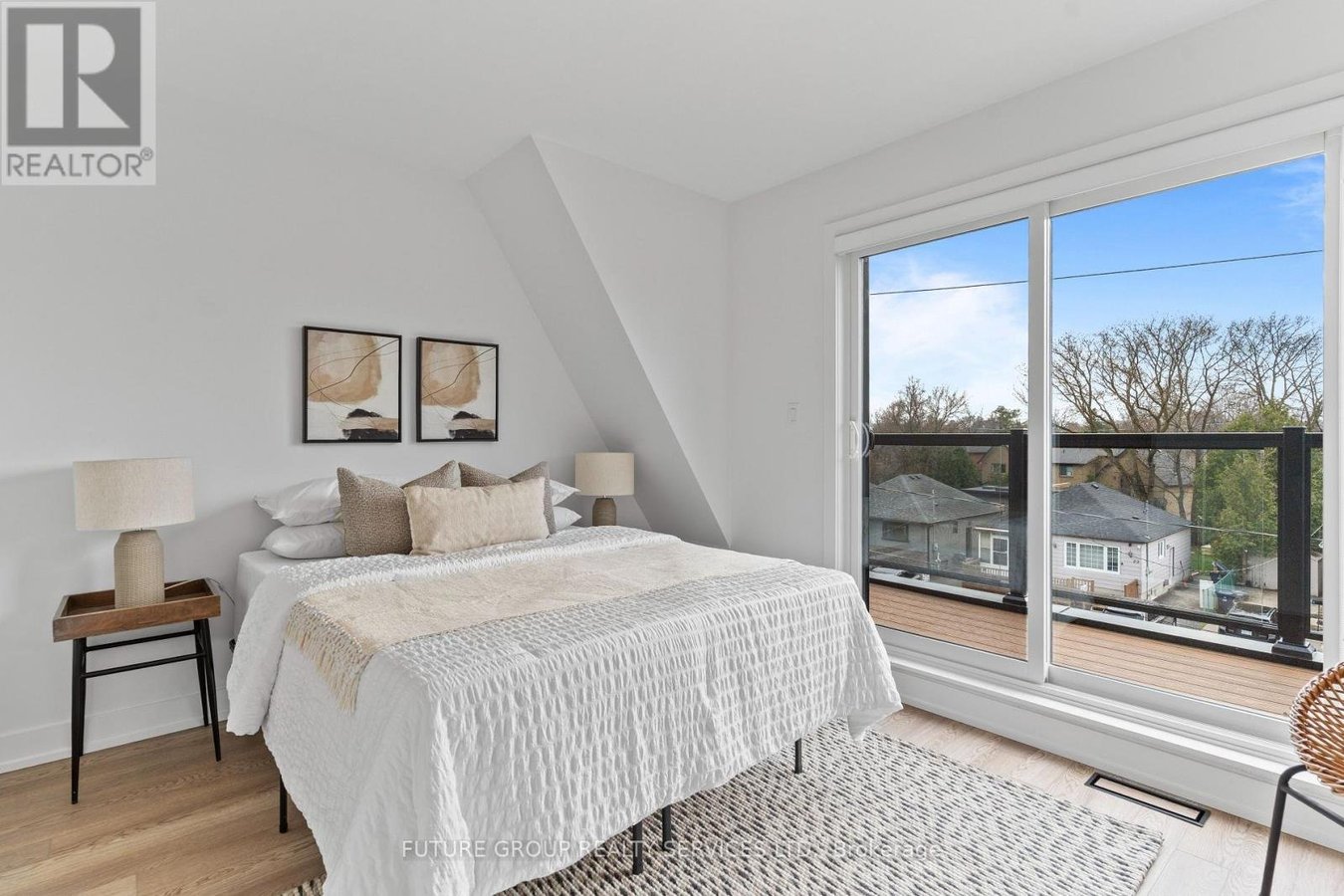 UNIT 3 - 15 ACORN AVENUE - Photo 23