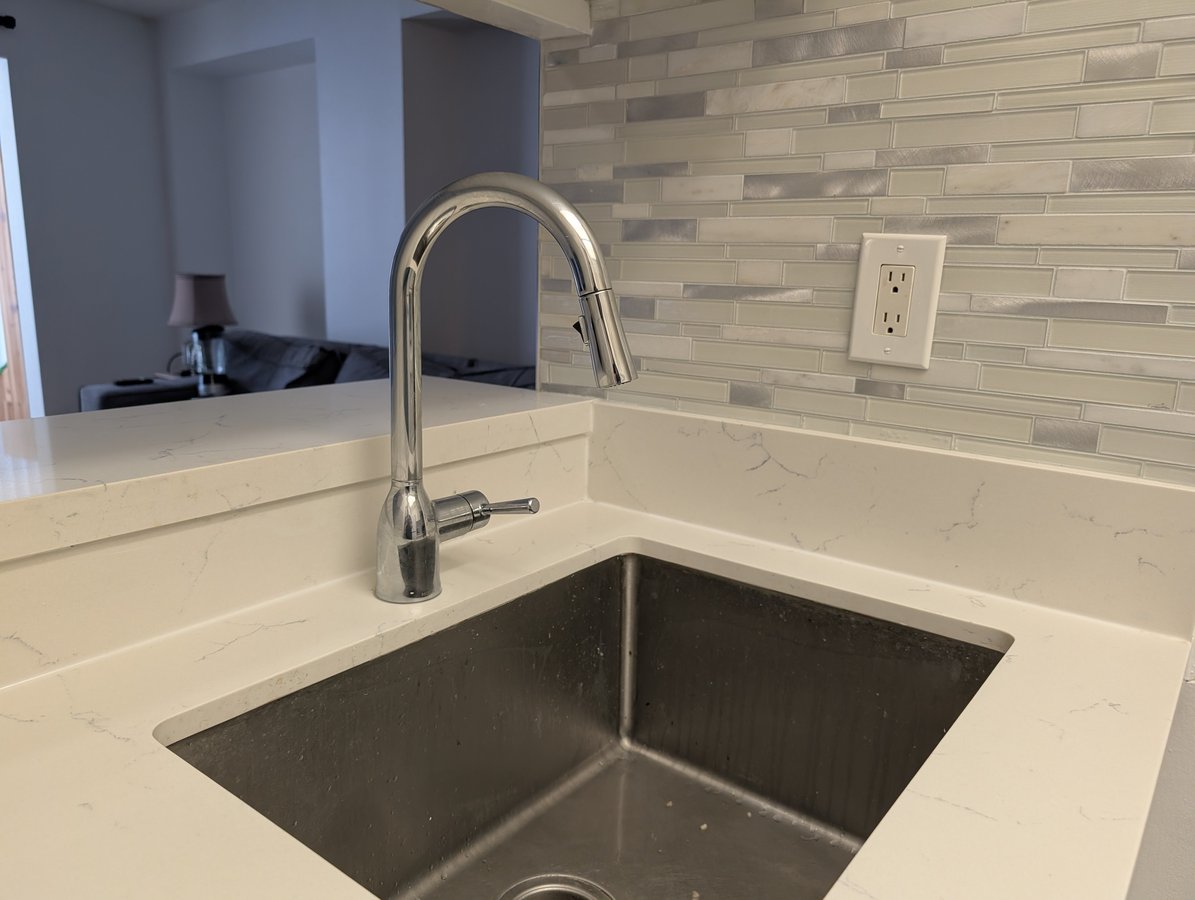 705 King Street West - Photo 7