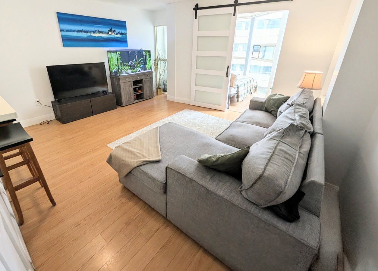 705 King Street West - Photo 12