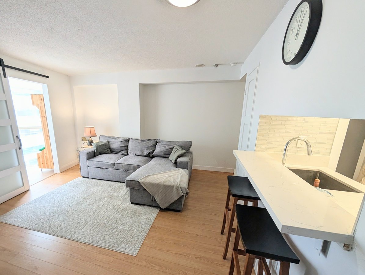 705 King Street West - Photo 14