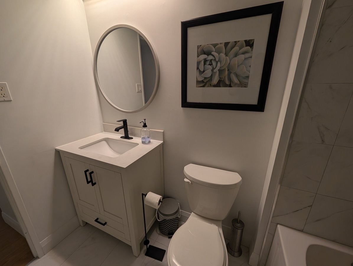 705 King Street West - Photo 3