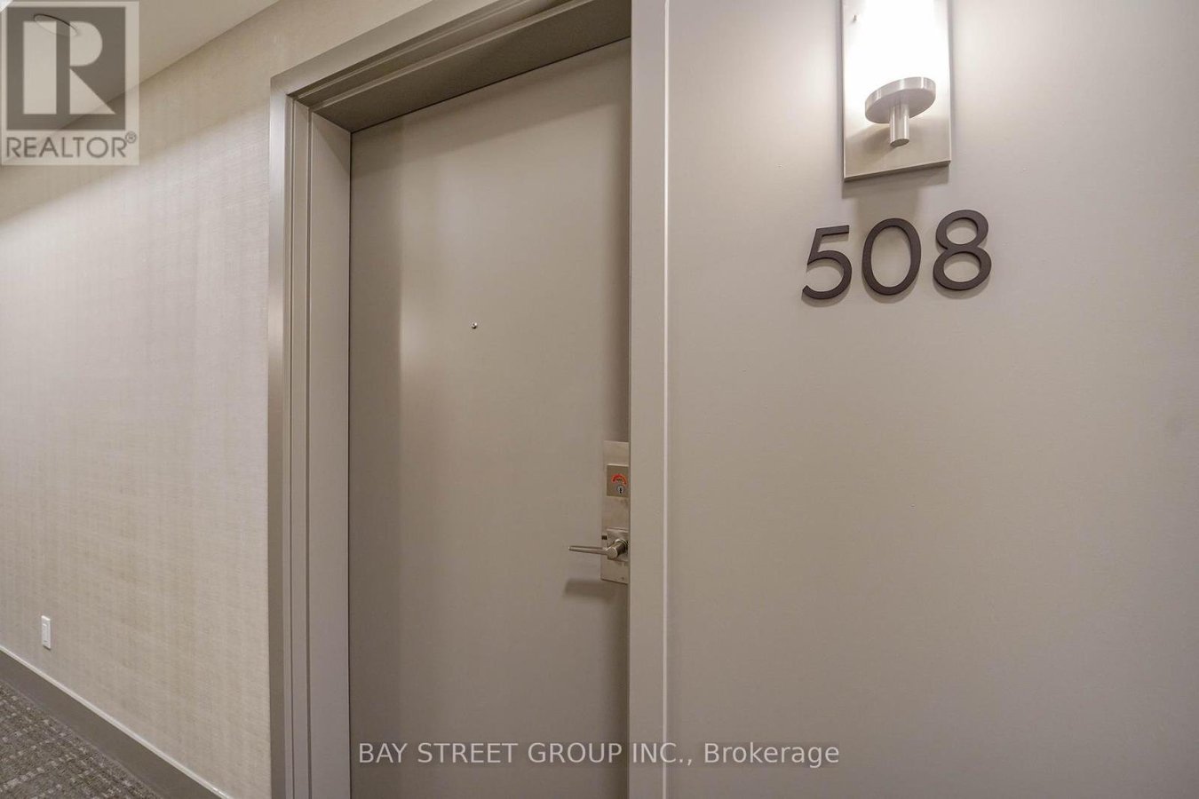 508 - 165 CANON JACKSON DRIVE - Photo 3