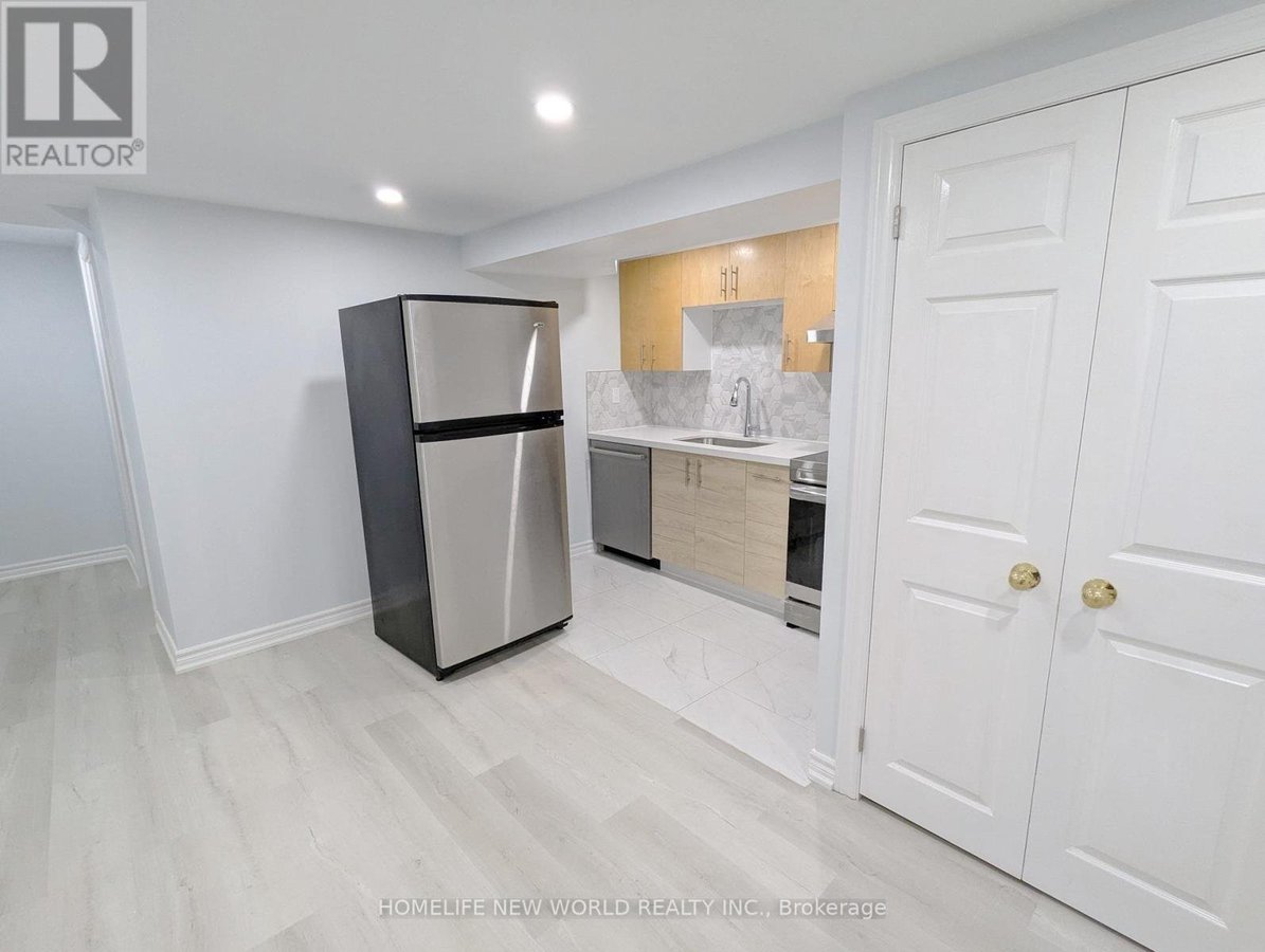 LOWER - 90 OAKVALE AVENUE - Photo 2