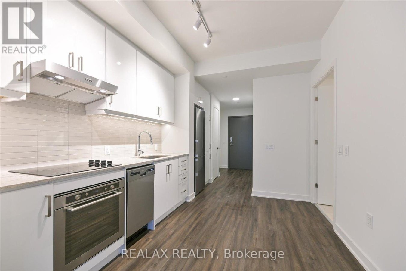 810 - 9 TECUMSETH STREET - Photo 4