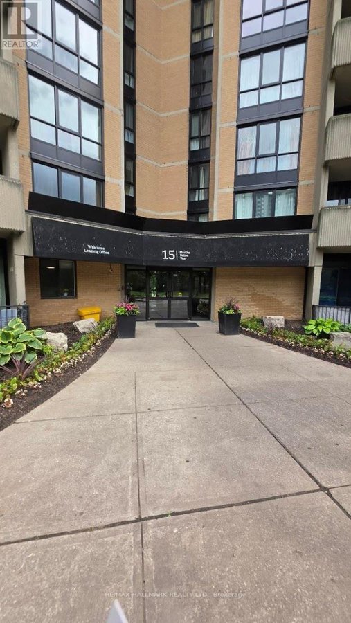 1705 - 15 MARTHA EATON WAY - Photo 2