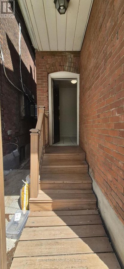 6 FERNDALE AVENUE - Photo 4