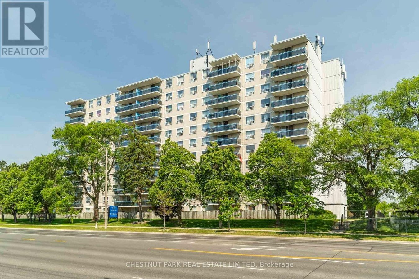 409 - 3700 LAWRENCE AVENUE E - Photo 1