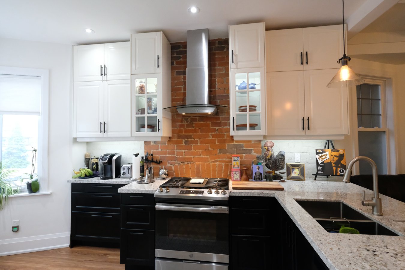 326 High Park Avenue - Photo 2