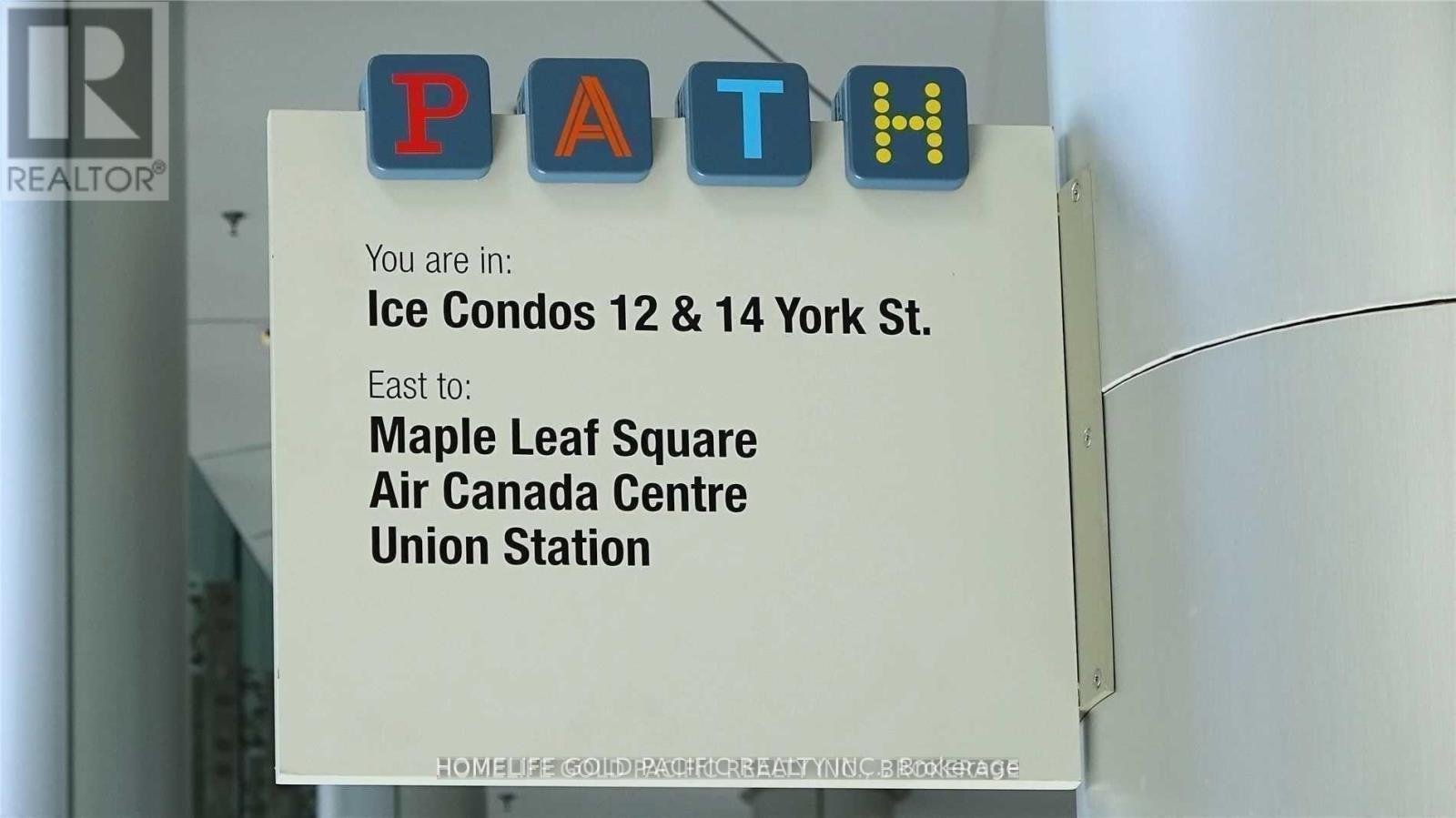 5301 - 14 YORK STREET - Photo 2