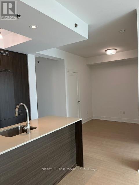 2404 - 310 TWEEDSMUIR AVENUE - Photo 8