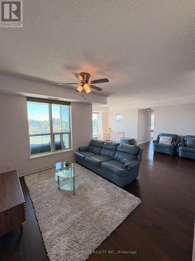425 - 60 FAIRFAX CRESCENT - Photo 5