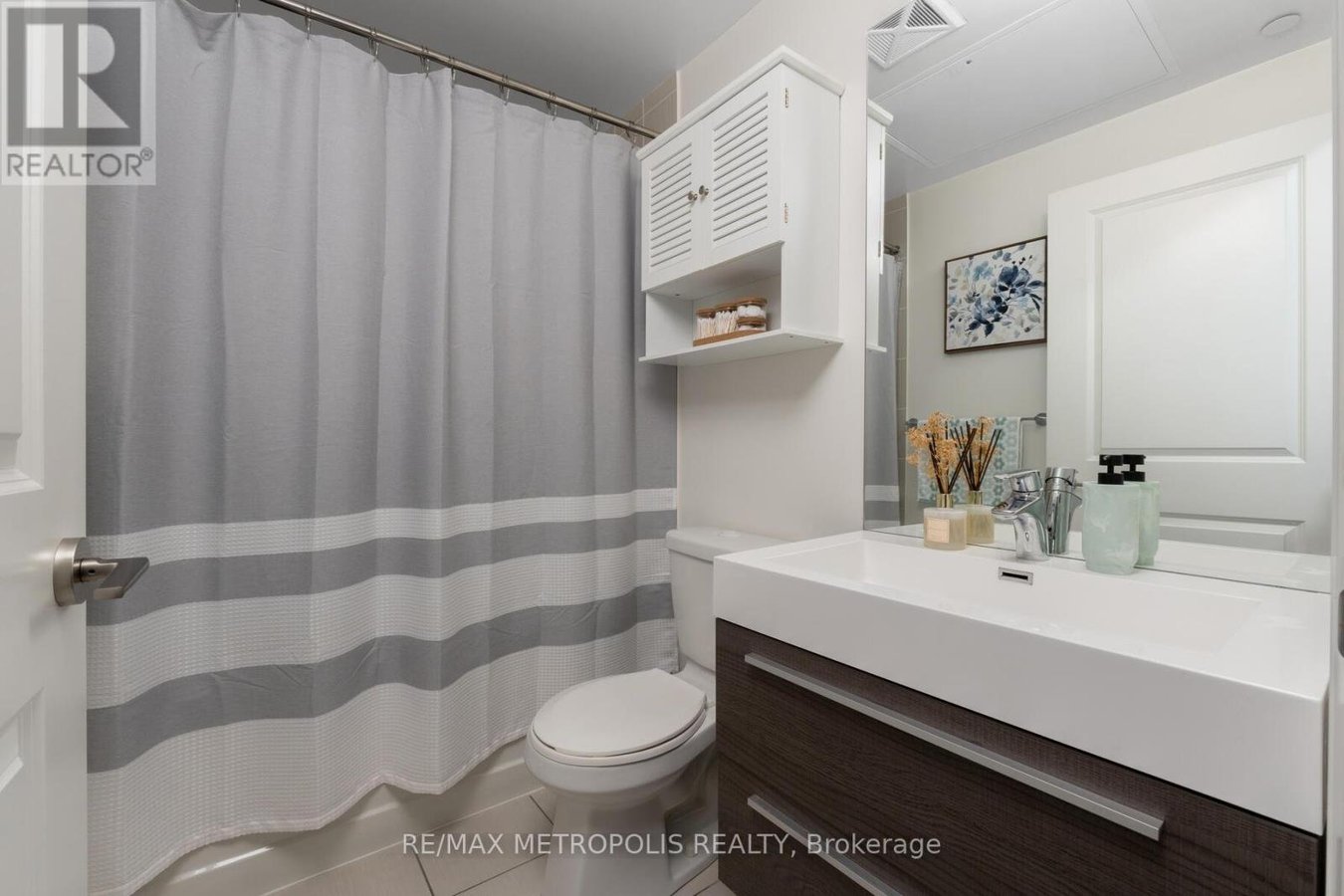 503 - 15 ZORRA STREET - Photo 17