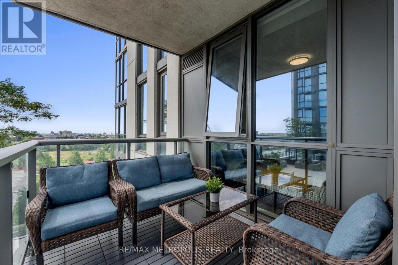 503 - 15 ZORRA STREET - Photo 19