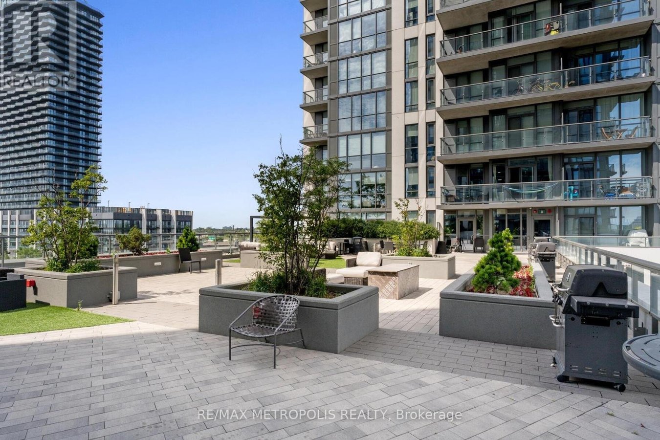 503 - 15 ZORRA STREET - Photo 28