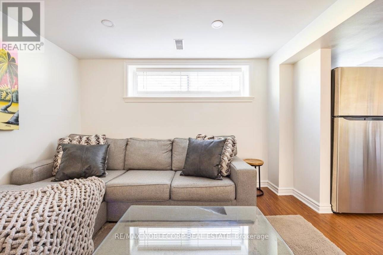 BSMT - 4230 BLOOR STREET W - Photo 3