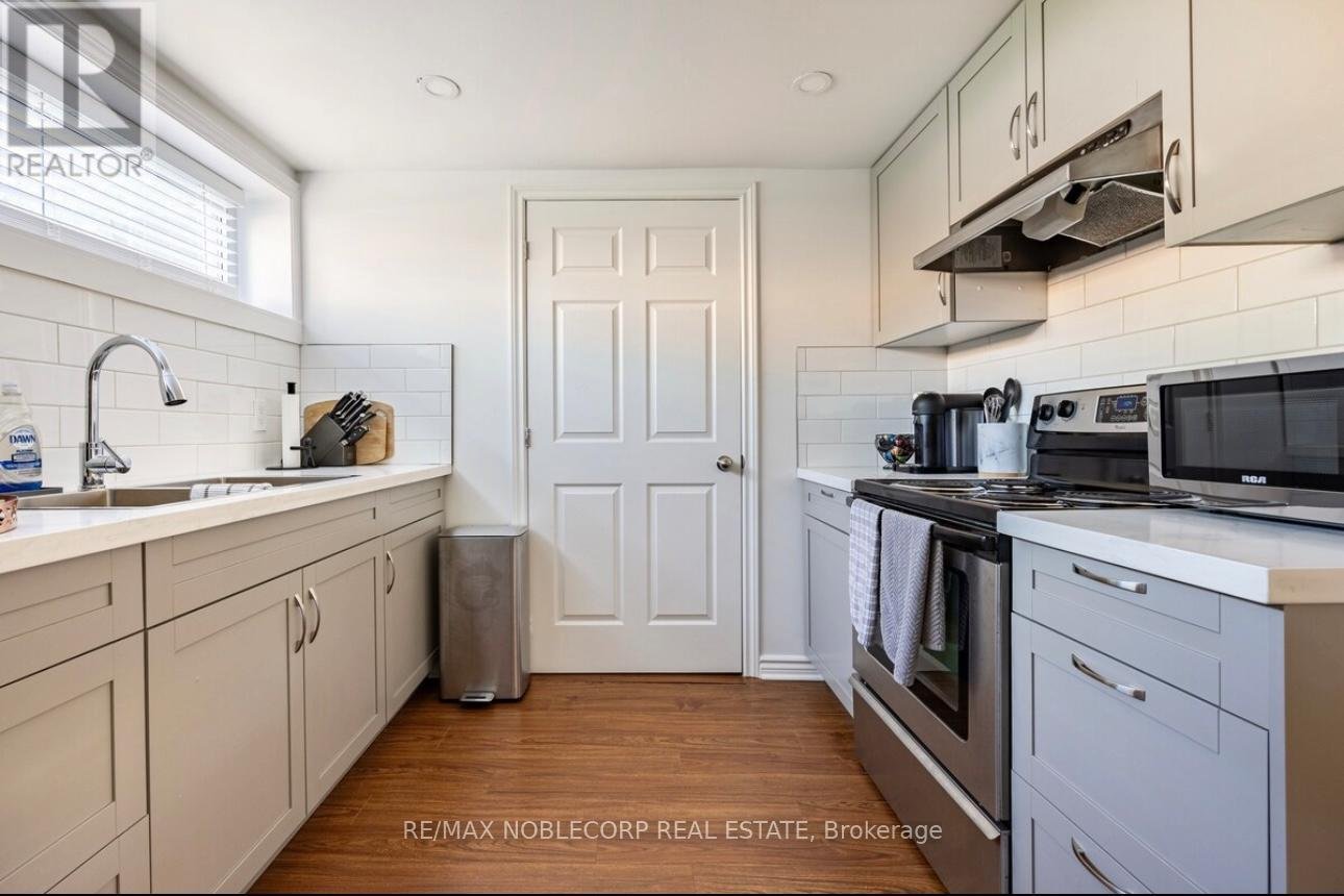 BSMT - 4230 BLOOR STREET W - Photo 8
