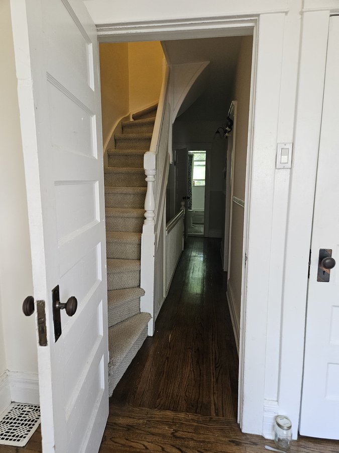 340 Coxwell Avenue - Photo 9