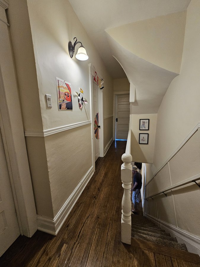340 Coxwell Avenue - Photo 8