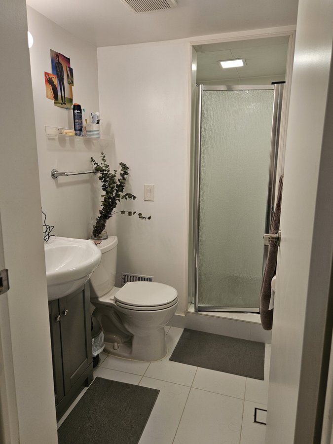 340 Coxwell Avenue - Photo 13