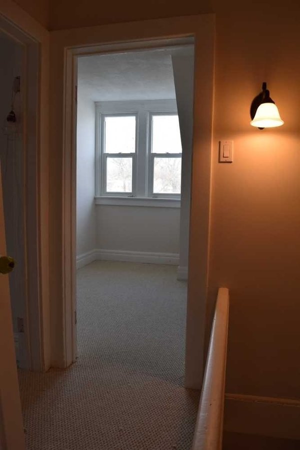340 Coxwell Avenue - Photo 12