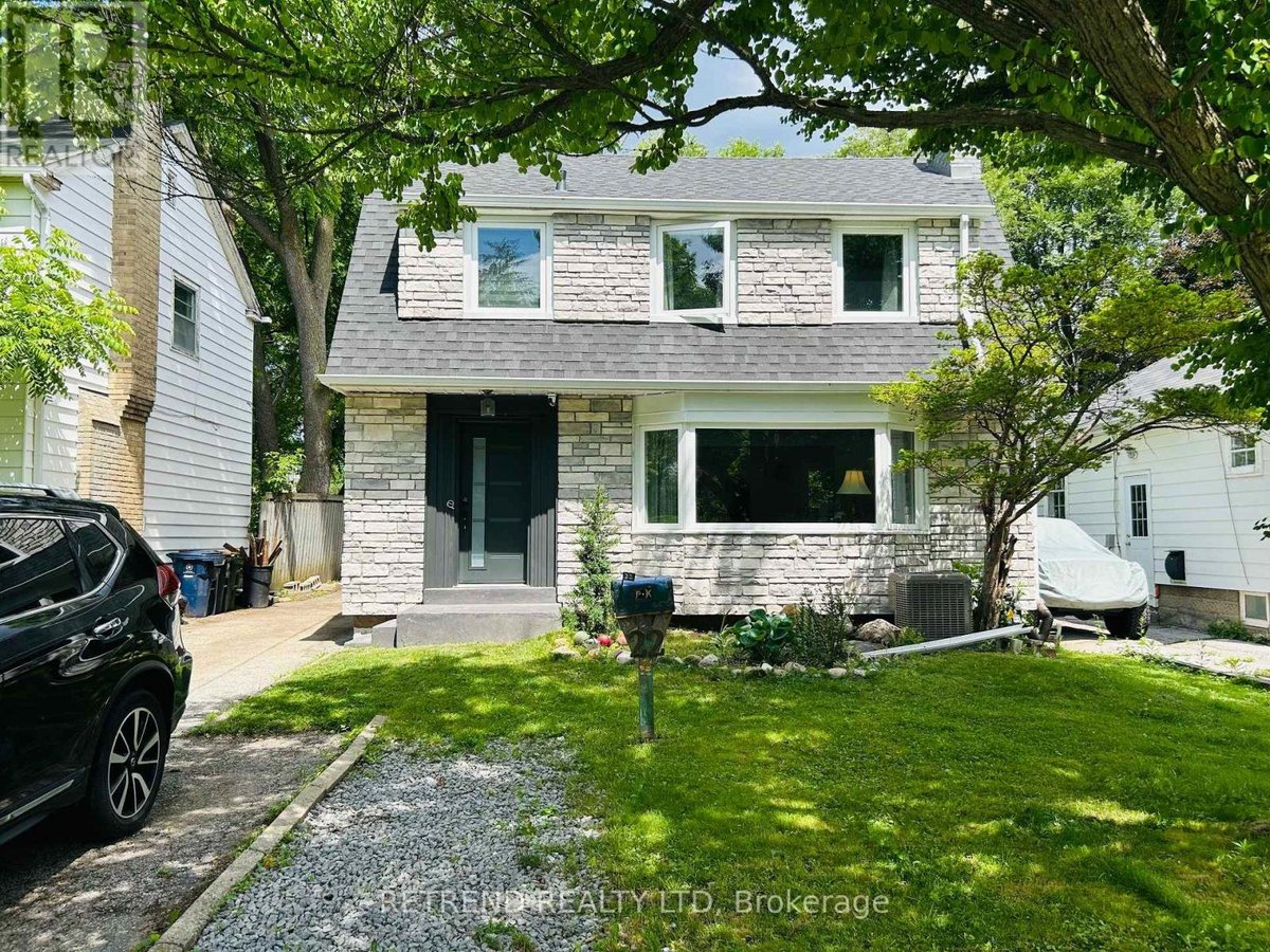 22 WENTWORTH AVENUE - Photo 1