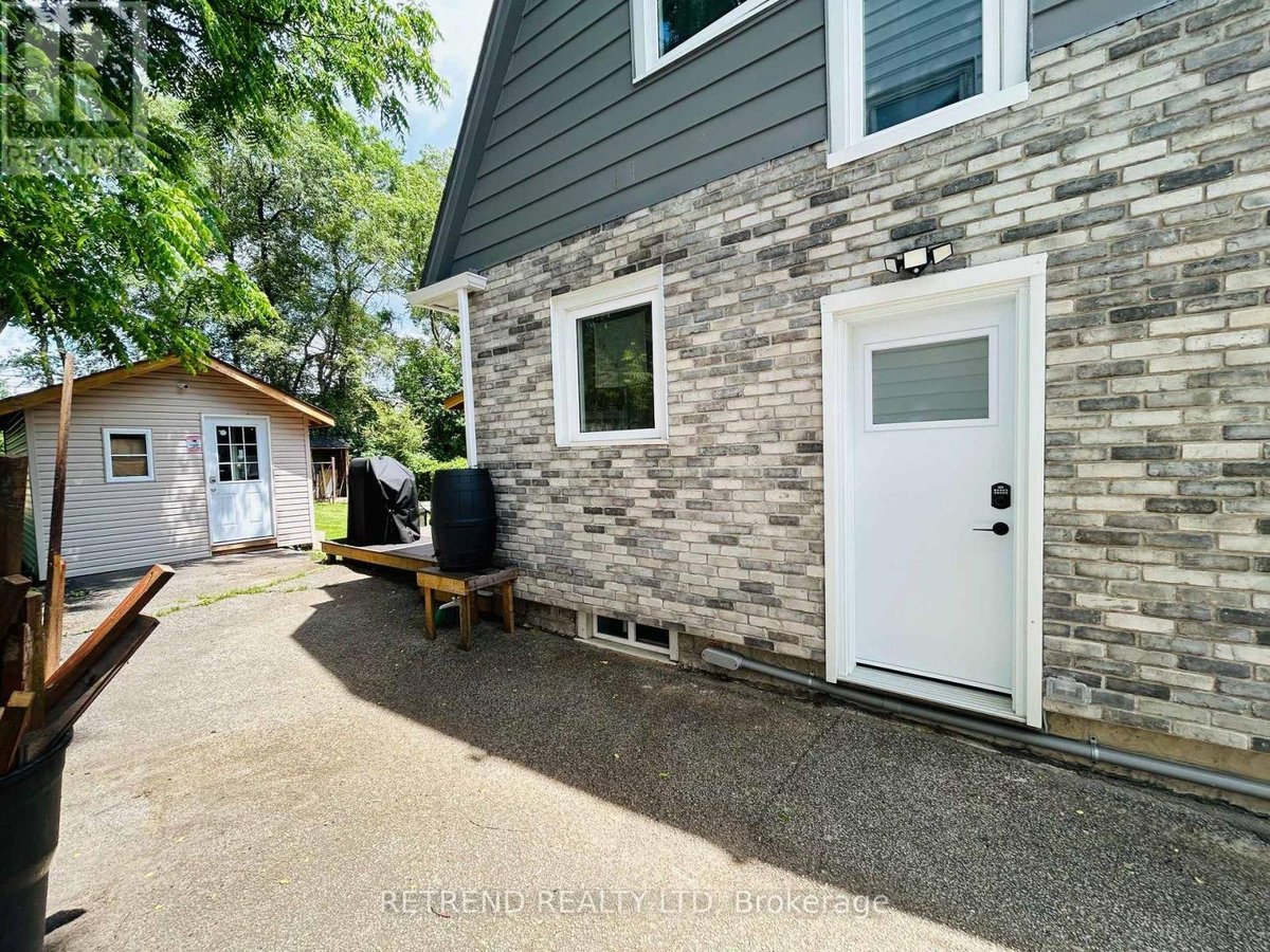 22 WENTWORTH AVENUE - Photo 3