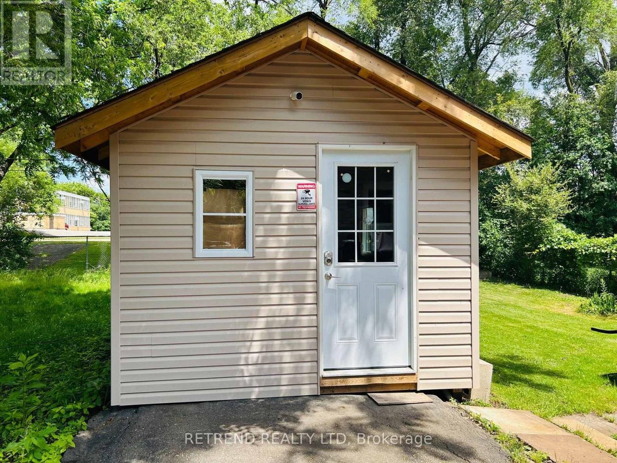 22 WENTWORTH AVENUE - Photo 4