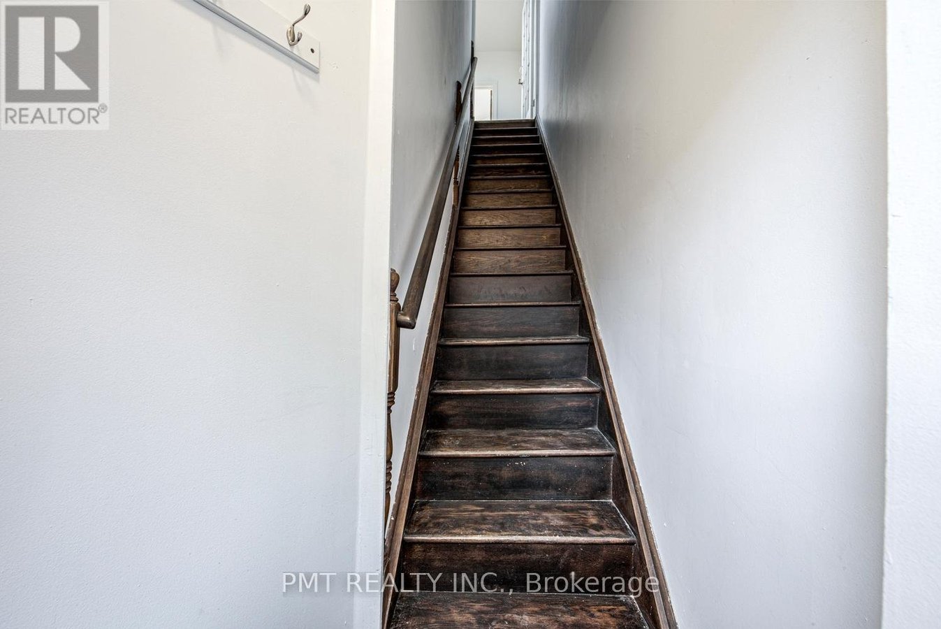 UPPER - 2045 DAVENPORT ROAD - Photo 3