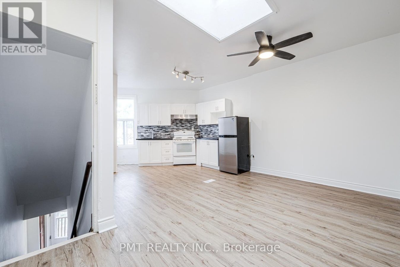 UPPER - 2045 DAVENPORT ROAD - Photo 4