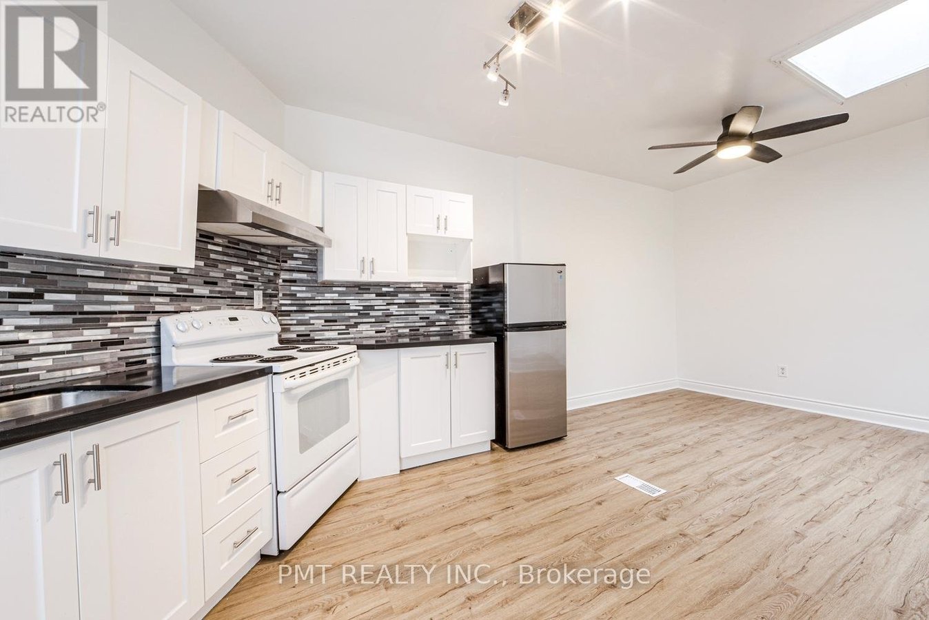 UPPER - 2045 DAVENPORT ROAD - Photo 18