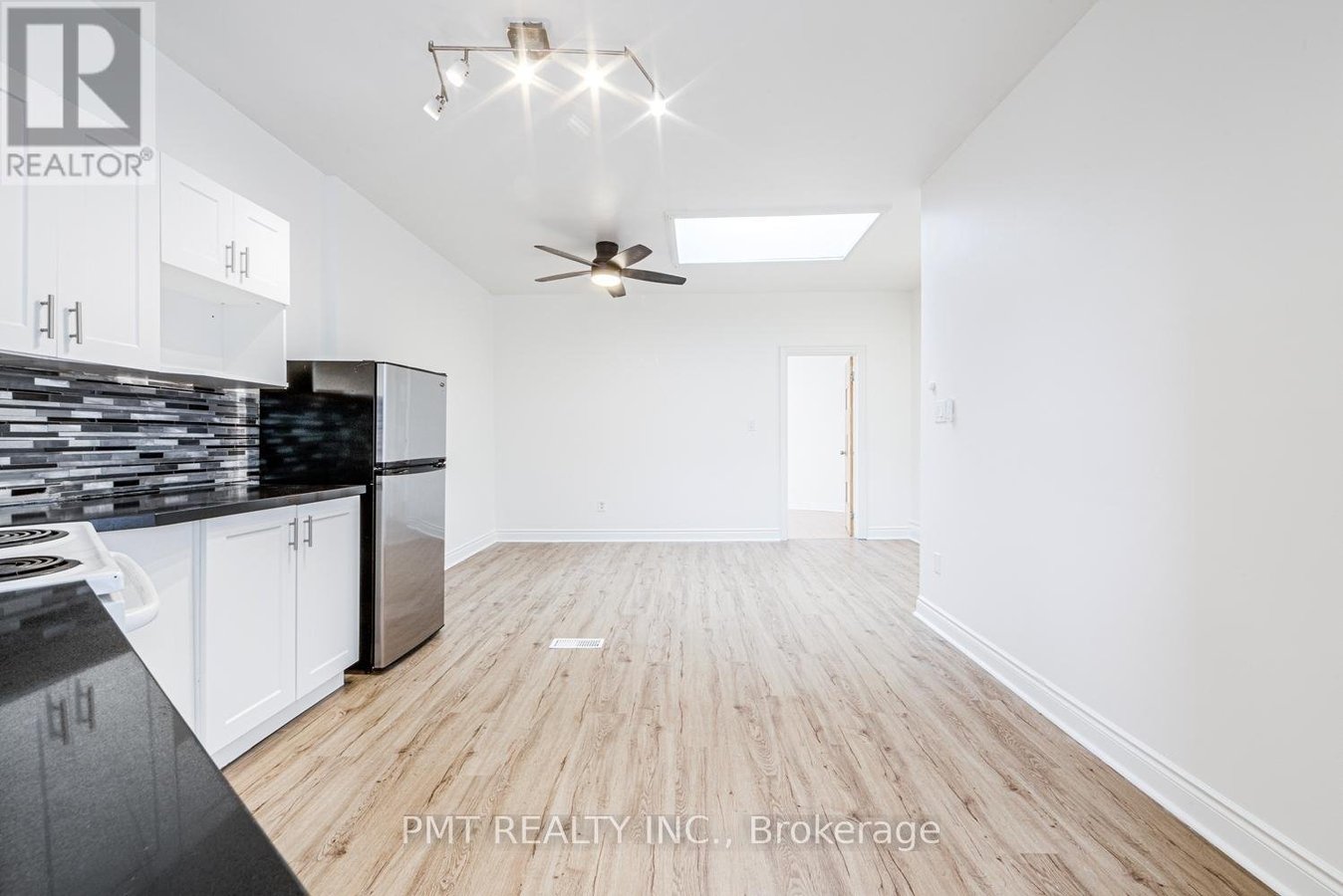 UPPER - 2045 DAVENPORT ROAD - Photo 19