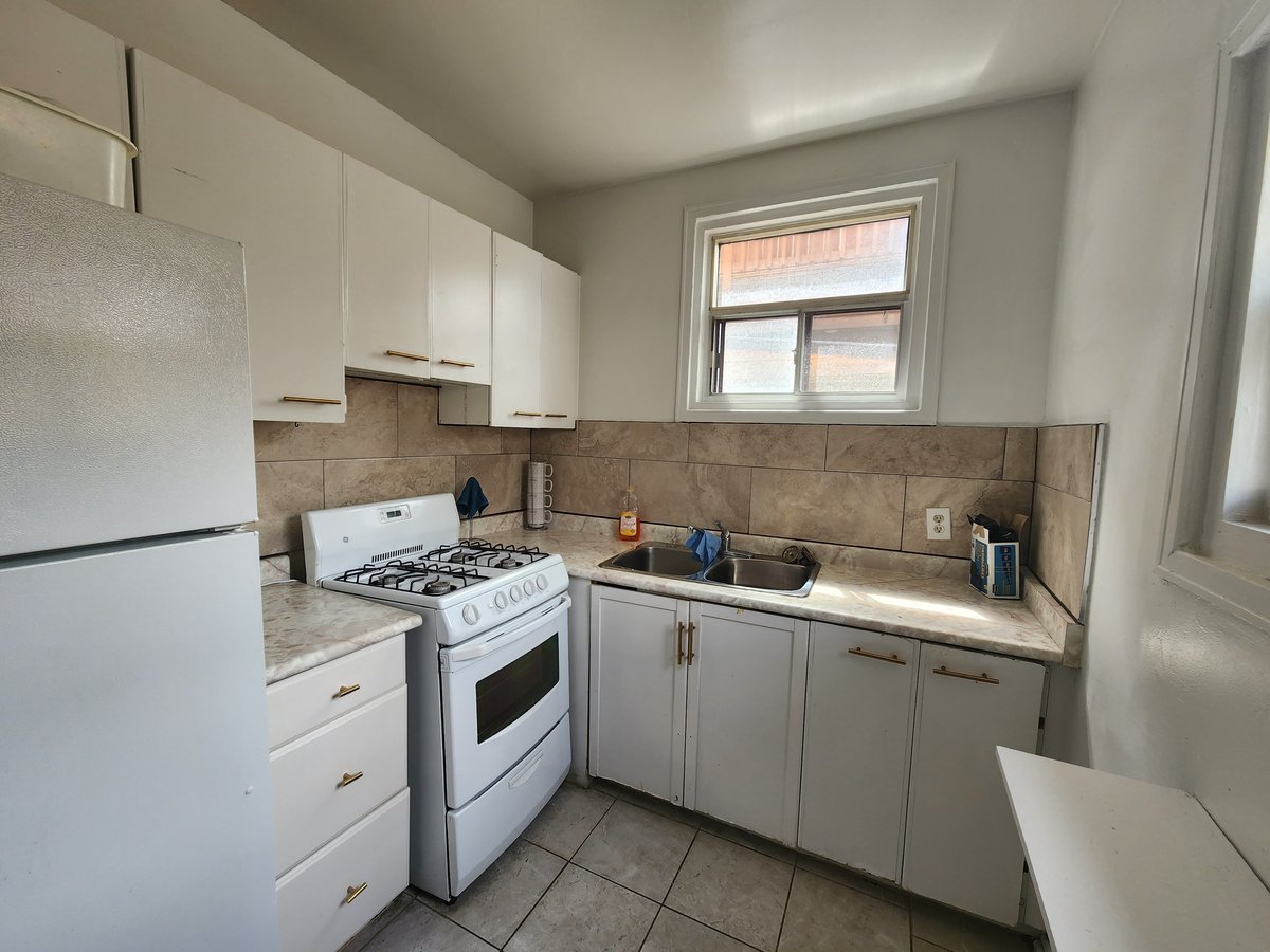 150 Robert Street - Photo 16