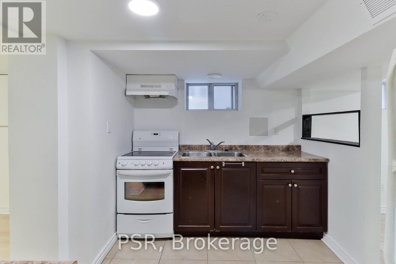 LOWER - 329 VAUGHAN ROAD - Photo 15