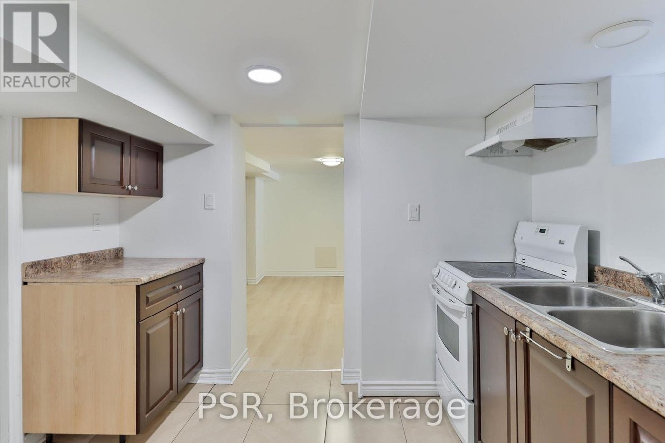 LOWER - 329 VAUGHAN ROAD - Photo 16