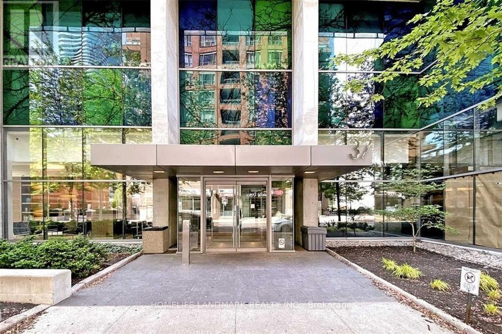 608 - 37 GROSVENOR STREET - Photo 3