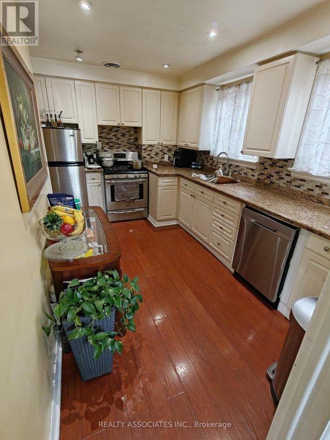 69 CORNERBROOK DRIVE S - Photo 4