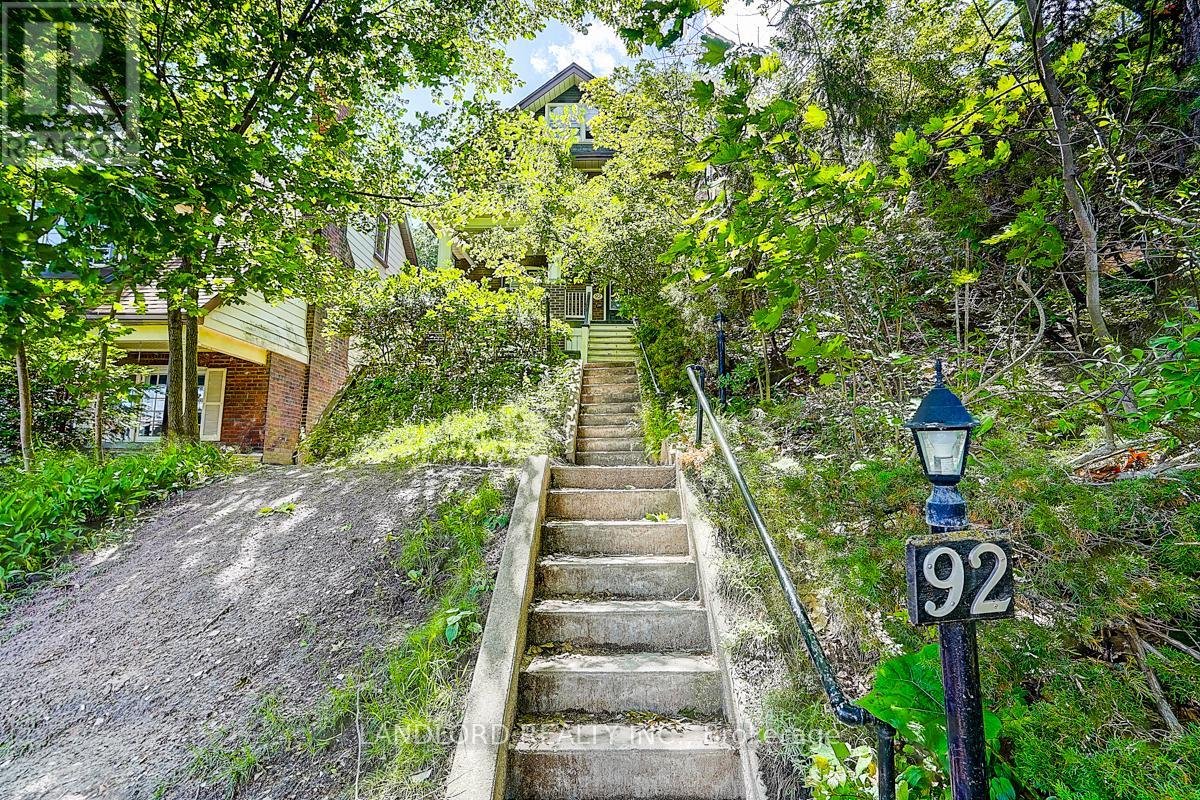 UPPER UNIT - 92 NEVILLE PARK BOULEVARD - Photo 3