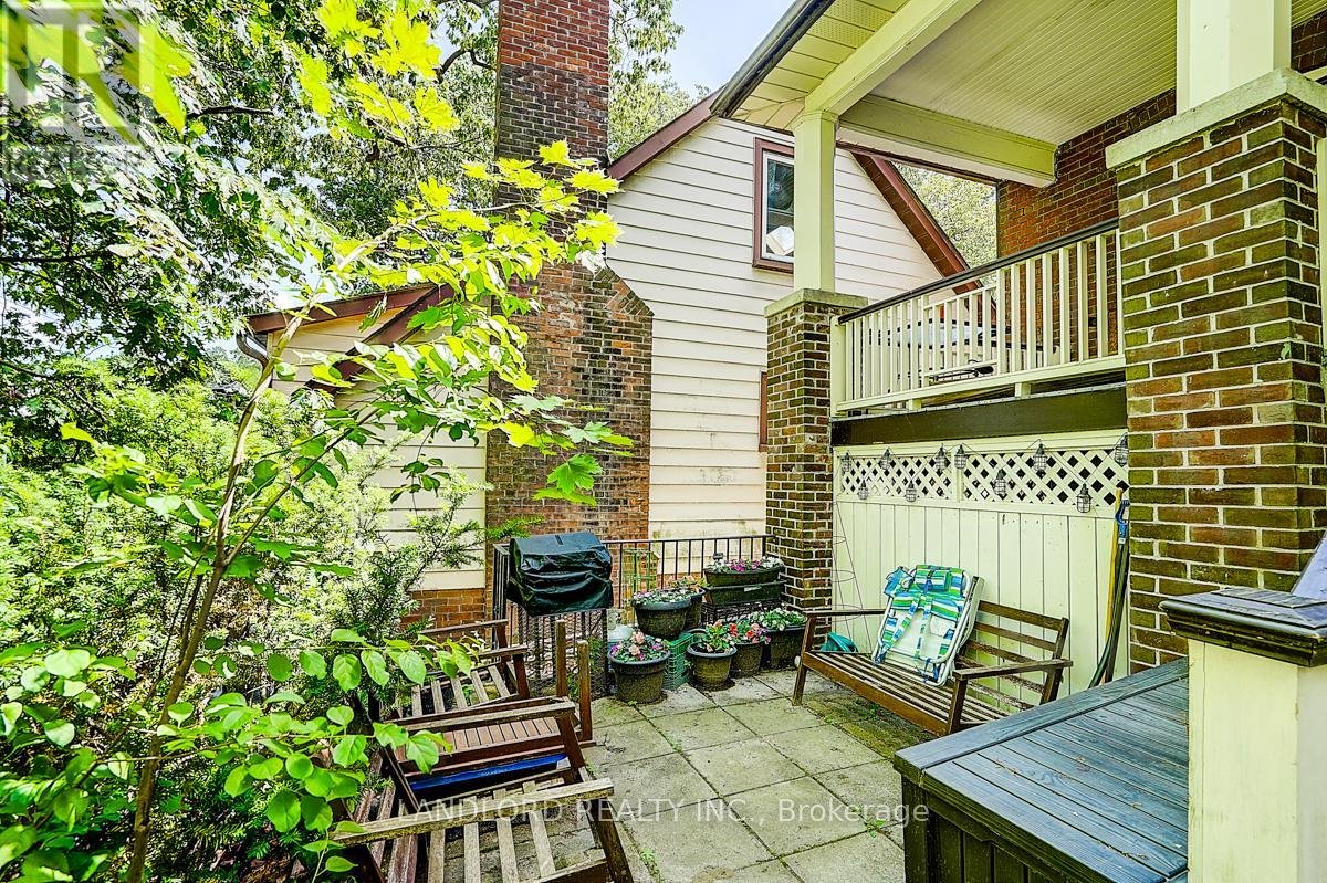 UPPER UNIT - 92 NEVILLE PARK BOULEVARD - Photo 6