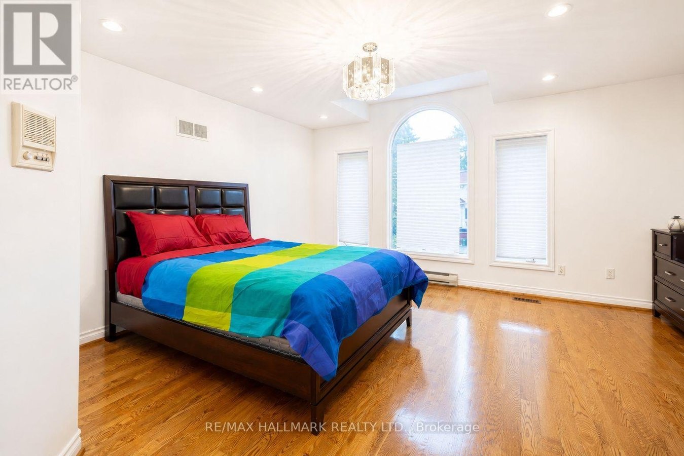51 RISEBROUGH AVENUE - Photo 19