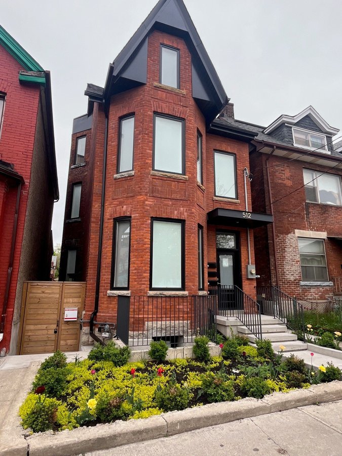 512 Bathurst Street - Photo 1