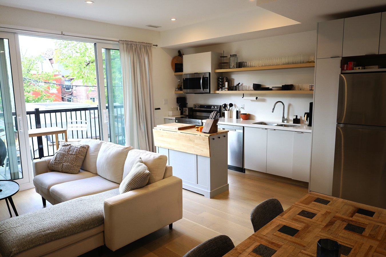 512 Bathurst Street - Photo 3